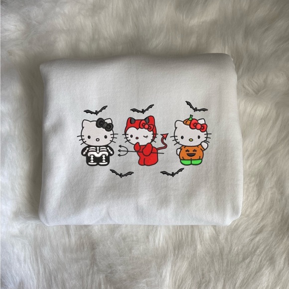 Hello Kitty Halloween Crewnecks - Picture 2 of 9